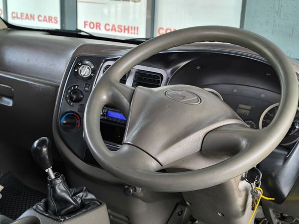 2009-Hyundai-H100-Bakkie-26i-D-Dropside image:14