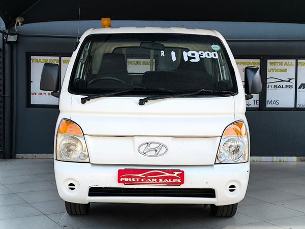 2009-Hyundai-H100-Bakkie-26i-D-Dropside image:1
