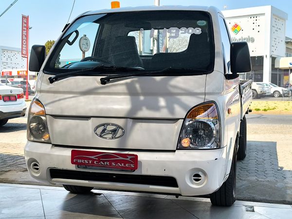 2009-Hyundai-H100-Bakkie-26i-D-Dropside image:19