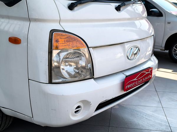 2009-Hyundai-H100-Bakkie-26i-D-Dropside image:6