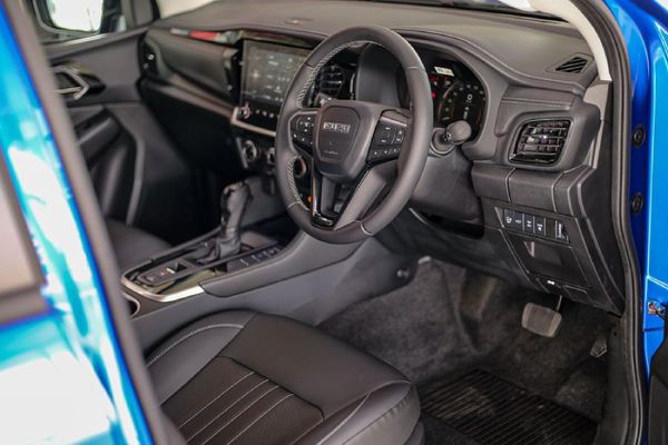 2026-Isuzu-Mu-x-30D-LS-Auto image:10