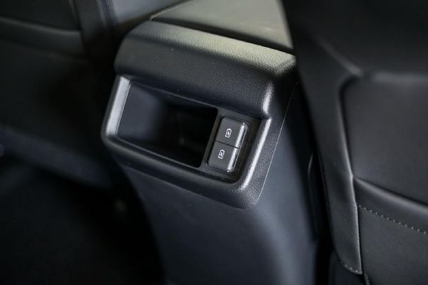 2026-Isuzu-Mu-x-30D-LS-Auto image:13
