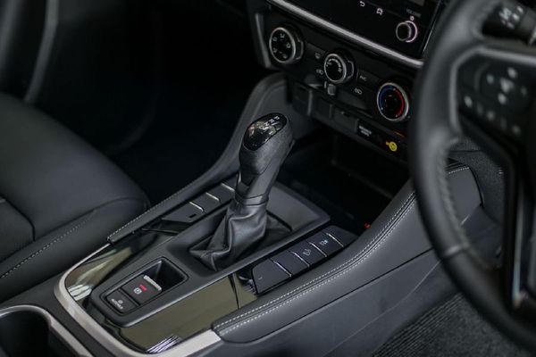 2026-Isuzu-Mu-x-30D-LS-Auto image:16