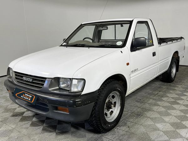 Used Isuzu KB 250D LWB Single-Cab for sale in Western Cape - Cars