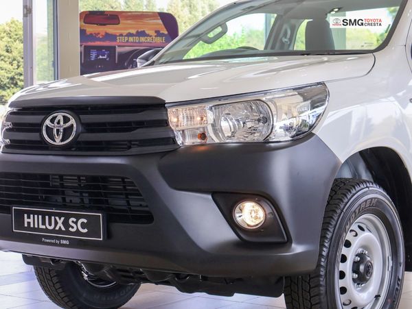 2025-Toyota-Hilux-24-GD-6-SR-4x4-Single-Cab image:5