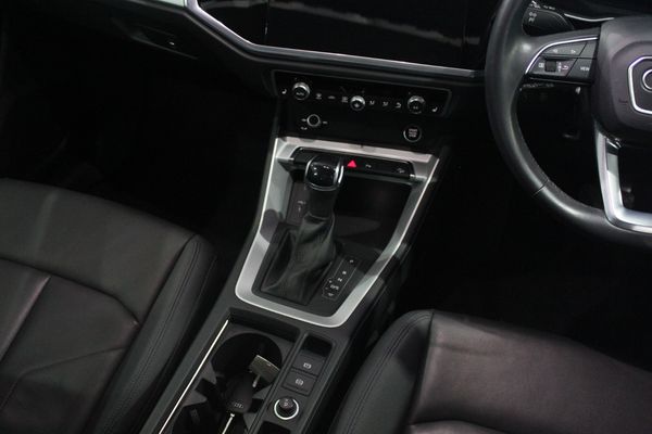 2022-Audi-Q3-14-TFSI-S-Line-35-TFSI image:10