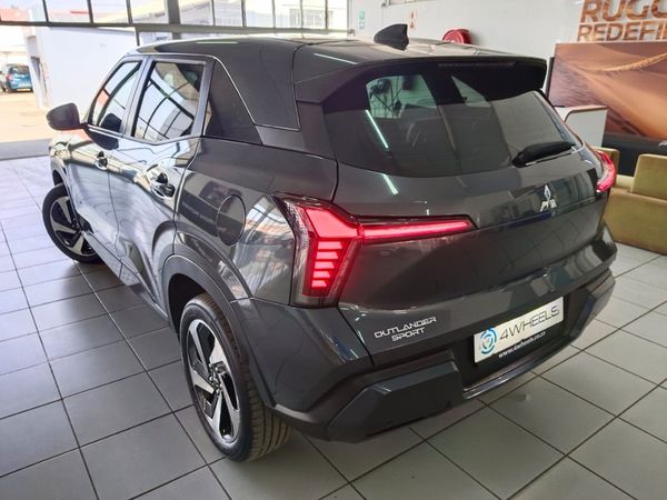 2025-Mitsubishi-Outlander-Sport-15-Exceed-Auto image:3