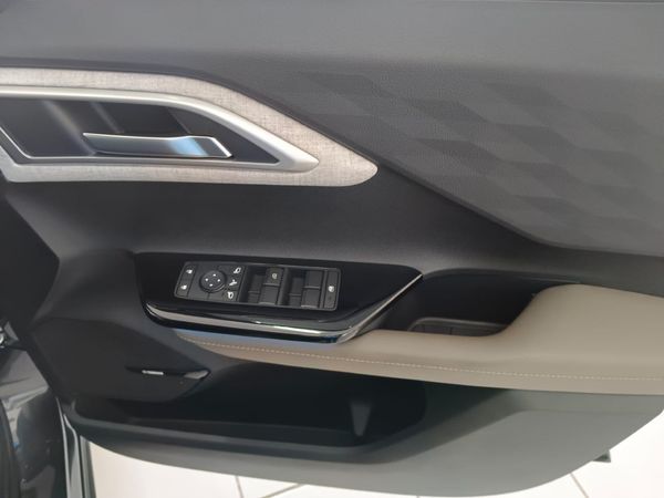2025-Mitsubishi-Outlander-Sport-15-Exceed-Auto image:7