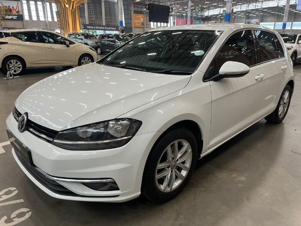 2020-Volkswagen-Golf-VII-10-TSI-Comfortline image:6