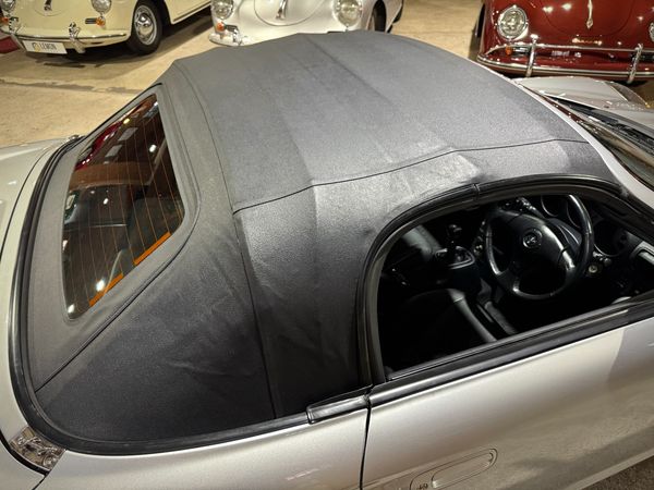 2001-Toyota-MR2-Soft-Top image:12