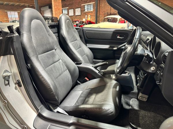 2001-Toyota-MR2-Soft-Top image:5