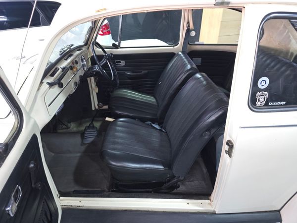 1969-Volkswagen-Beetle-1500 image:18