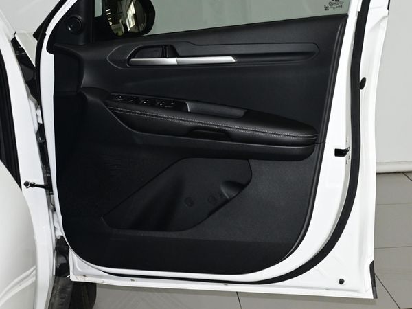 2024-Kia-Sonet-15-EX image:10