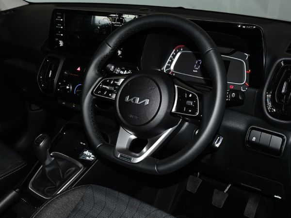 2024-Kia-Sonet-15-EX image:15