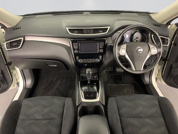 2017-Nissan-X-Trail-25-Acenta-Plus-4x4-Auto-7-seat image:15