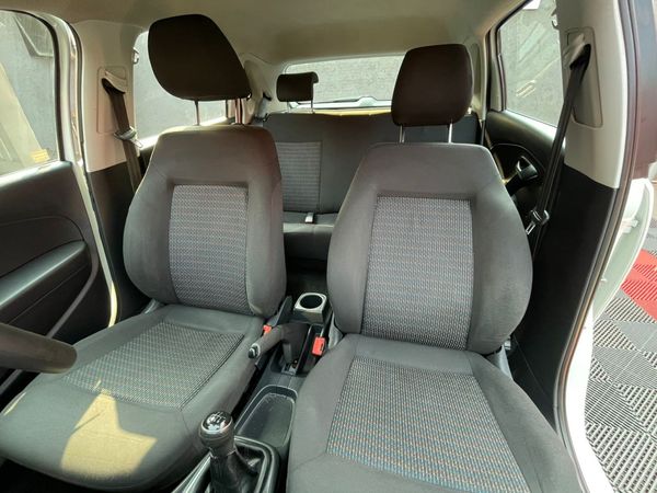 2020-Volkswagen-Polo-Vivo-14-Trendline-5-dr image:12