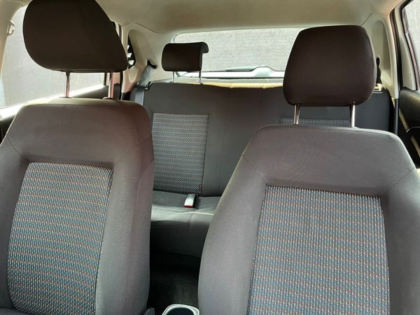 2020-Volkswagen-Polo-Vivo-14-Trendline-5-dr image:13
