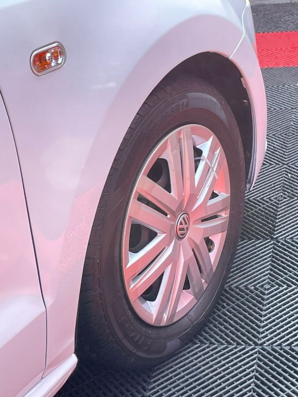 2020-Volkswagen-Polo-Vivo-14-Trendline-5-dr image:6