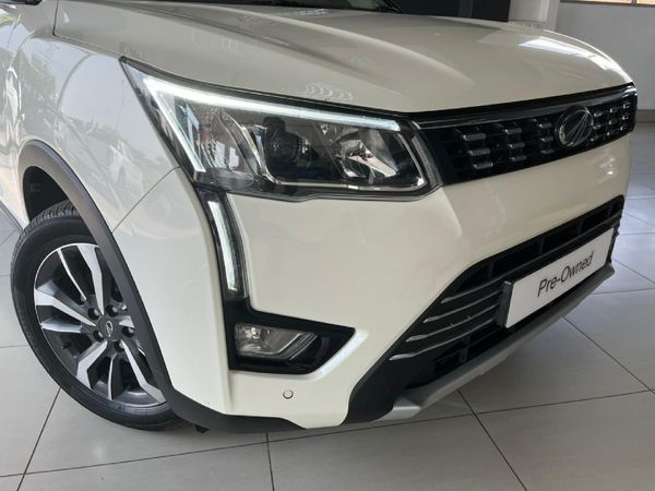2022-Mahindra-XUV-300-12T-W8 image:2
