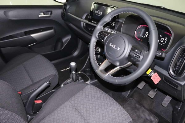 2026-Kia-Picanto-10-LX-Manual image:11