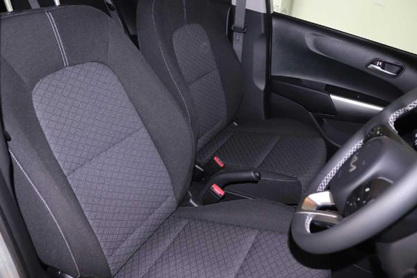 2026-Kia-Picanto-10-LX-Manual image:12