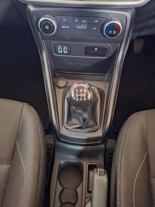 2019-Ford-EcoSport-15-TiVCT-Ambiente image:14