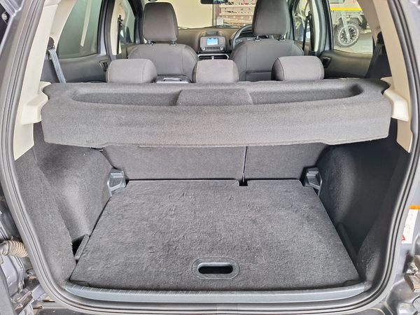 2019-Ford-EcoSport-15-TiVCT-Ambiente image:18