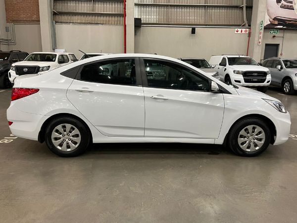2020-Hyundai-Accent-16-GL-Motion image:1