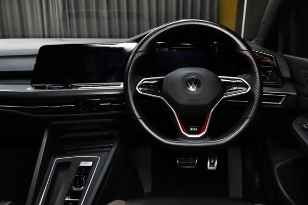 2021-Volkswagen-Golf-8-GTI-20-TSI-Auto image:9