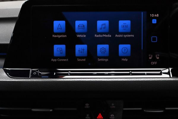 2021-Volkswagen-Golf-8-GTI-20-TSI-Auto image:18