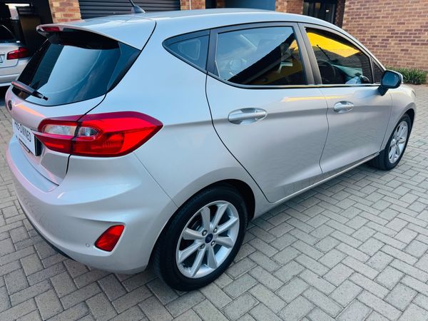 2019-Ford-Fiesta-10-EcoBoost-Trend-5-dr image:5