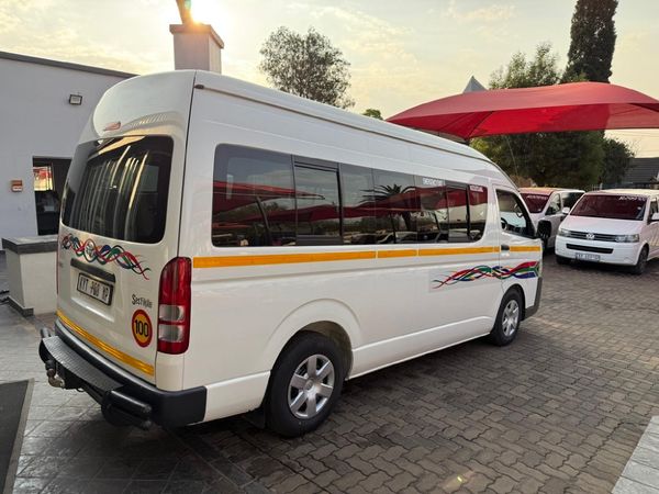 2023-Toyota-Quantum-25-D-4D-Sesfikile-16-seat image:3