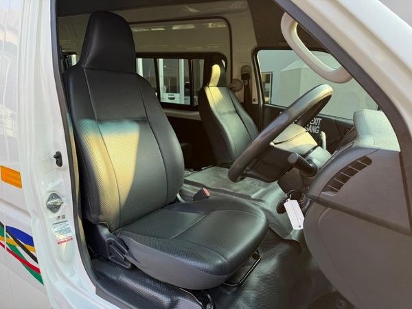 2023-Toyota-Quantum-25-D-4D-Sesfikile-16-seat image:7