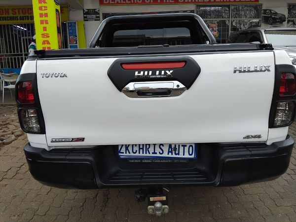2021-Toyota-Hilux-LEGEND-50 image:32