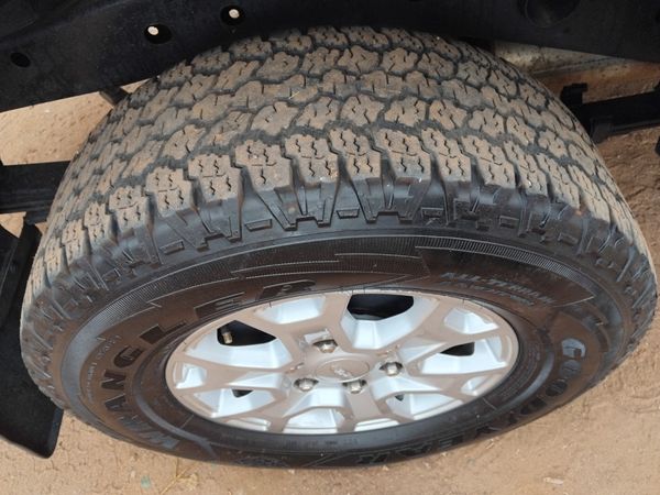 2021-Toyota-Hilux-LEGEND-50 image:36