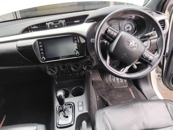 2021-Toyota-Hilux-LEGEND-50 image:3