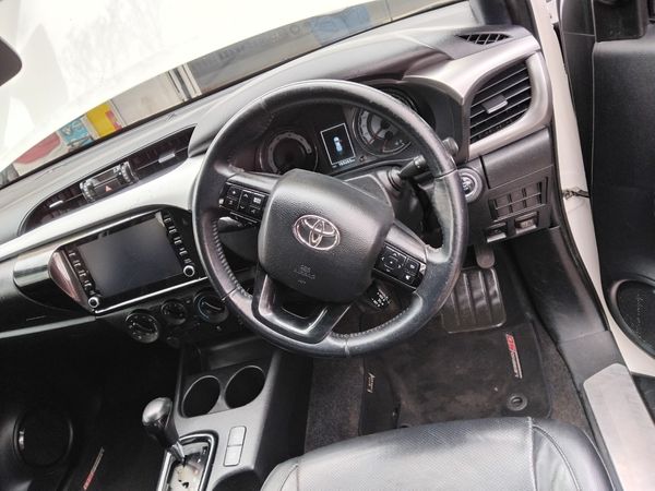 2021-Toyota-Hilux-LEGEND-50 image:5