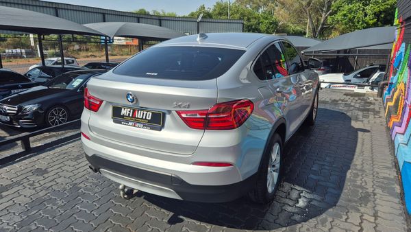 2016-BMW-X4-xDrive20d-xLine image:12