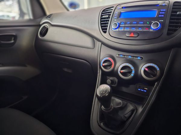 2017-Hyundai-i10-11-GLS-Motion image:8