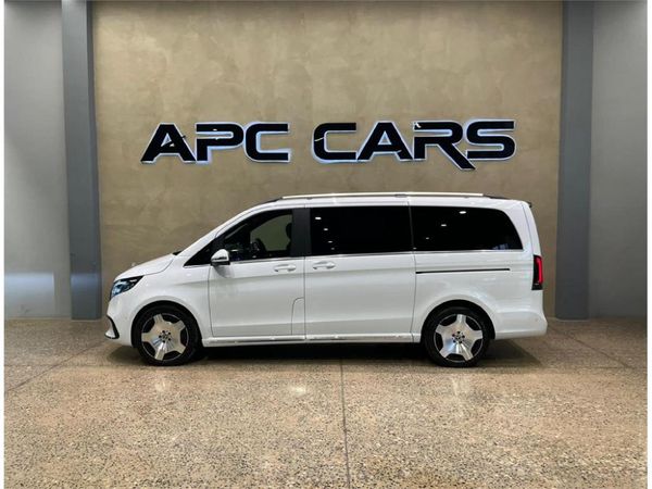 2025-Mercedes-Benz-V-Class-V300d-Exclusive image:3