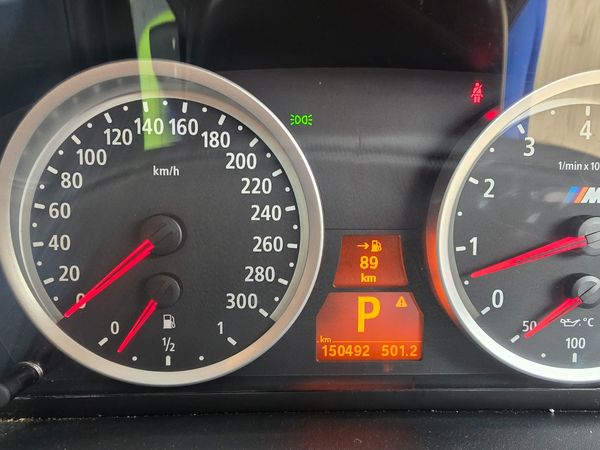 2012-BMW-X6-LOADS-OF-EXTRAS image:10