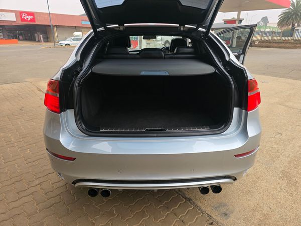 2012-BMW-X6-LOADS-OF-EXTRAS image:8