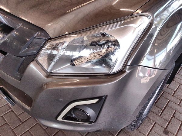 Used Isuzu D-Max 250 HO Hi-Rider Double-Cab for sale in Gauteng