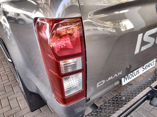Used Isuzu D-Max 250 HO Hi-Rider Double-Cab for sale in Gauteng
