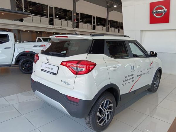 2025-Mahindra-XUV-300-12T-W8 image:5