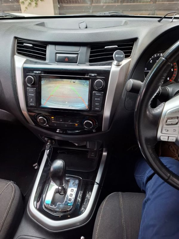 2019-Nissan-Navara-23D-SE-Auto-Double-Cab image:6