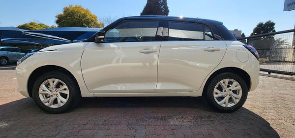 2026-Suzuki-Swift-12-GL-Auto image:3