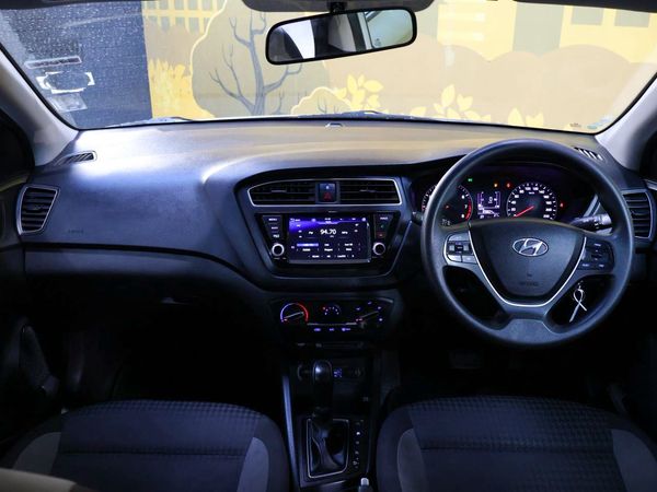 2020-Hyundai-i20-14-Motion-Auto image:12