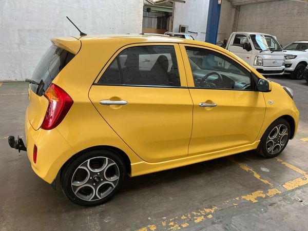 2013-Kia-Picanto-12-EX-Auto image:14