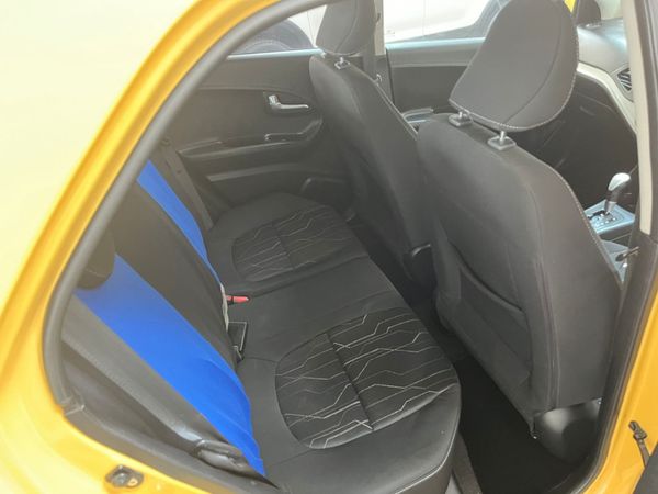 2013-Kia-Picanto-12-EX-Auto image:17